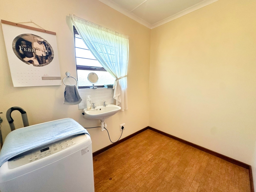 2 Bedroom Property for Sale in Meedingsride Western Cape